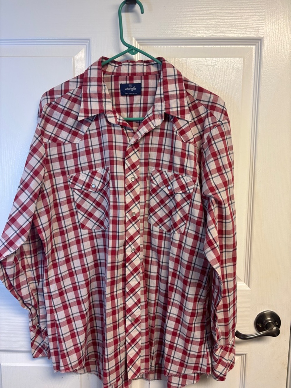 Vintage Wrangler Red and White Plaid Pearl Snap Shirt